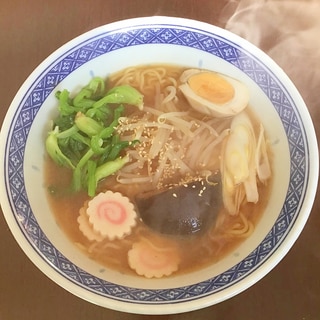 干しシイタケの和風醤油ラーメン。